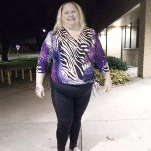 Meet your Posher, Dana